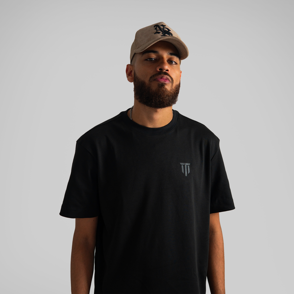 CAMISETA BASIC NEGRA