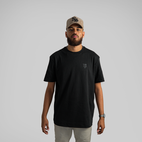 CAMISETA BASIC NEGRA